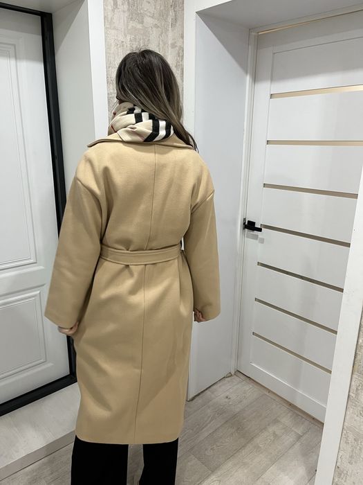 Продам новое пальто с этикеткой