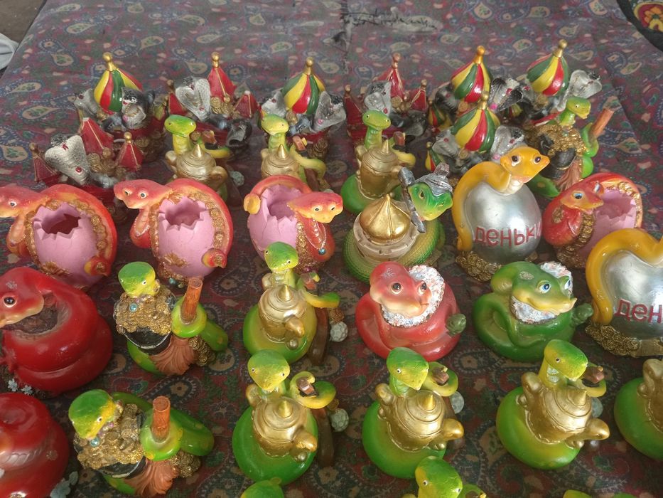 Продаются копилки и подсвечники