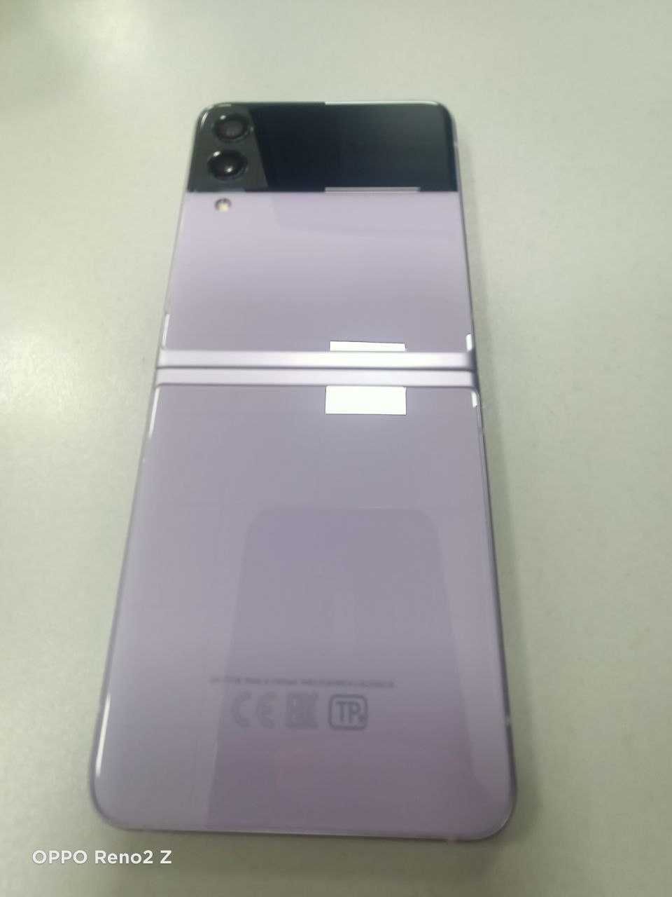 Samsung Galaxy Z Flip 3  256Gb (г.Алматы) лот: 353596