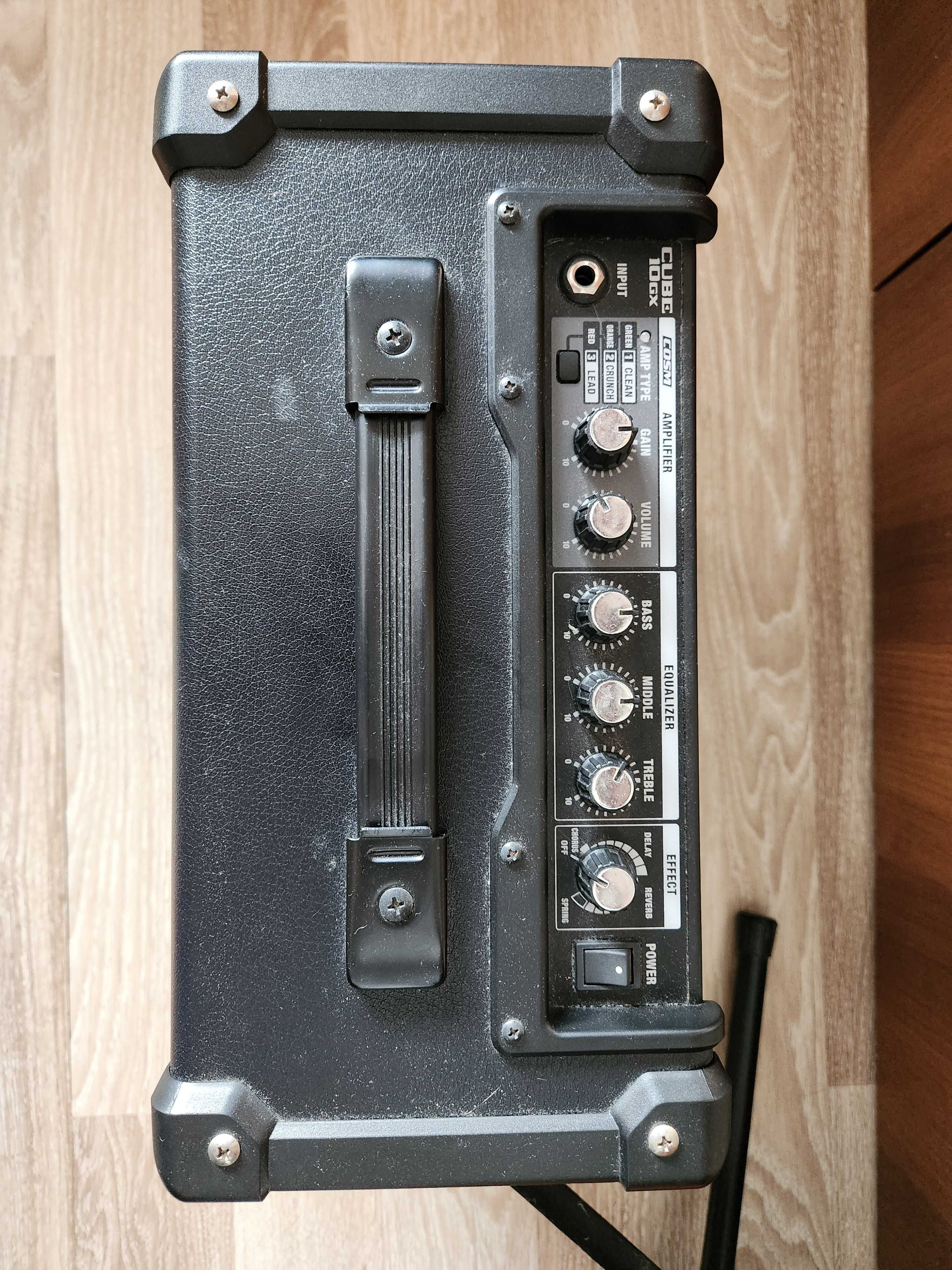Китарно кубе Roland Cube GX10