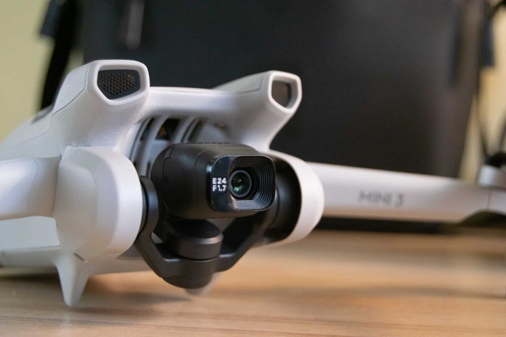 Комплект DJI Mini 3 Fly More Combo + DJI Care Refresh