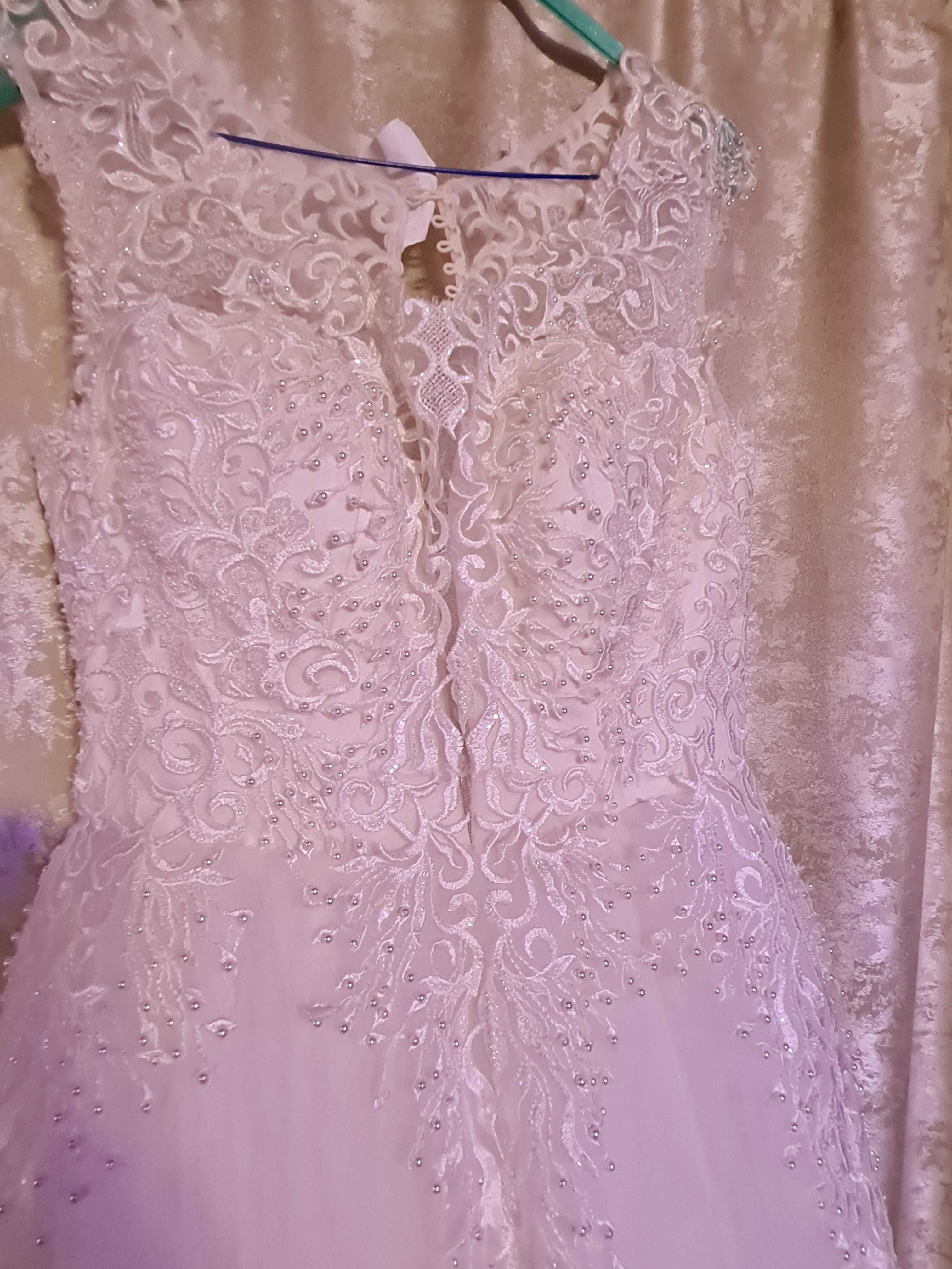 Rochie mireasă mărimea 48