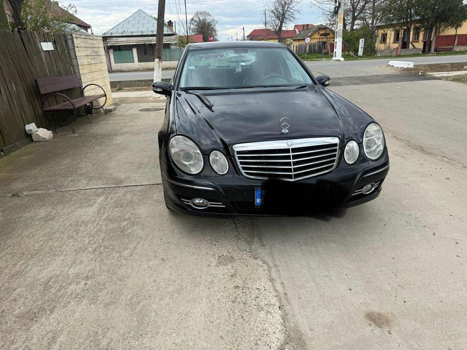 Mercedes-Benz E 220 Anu 2003