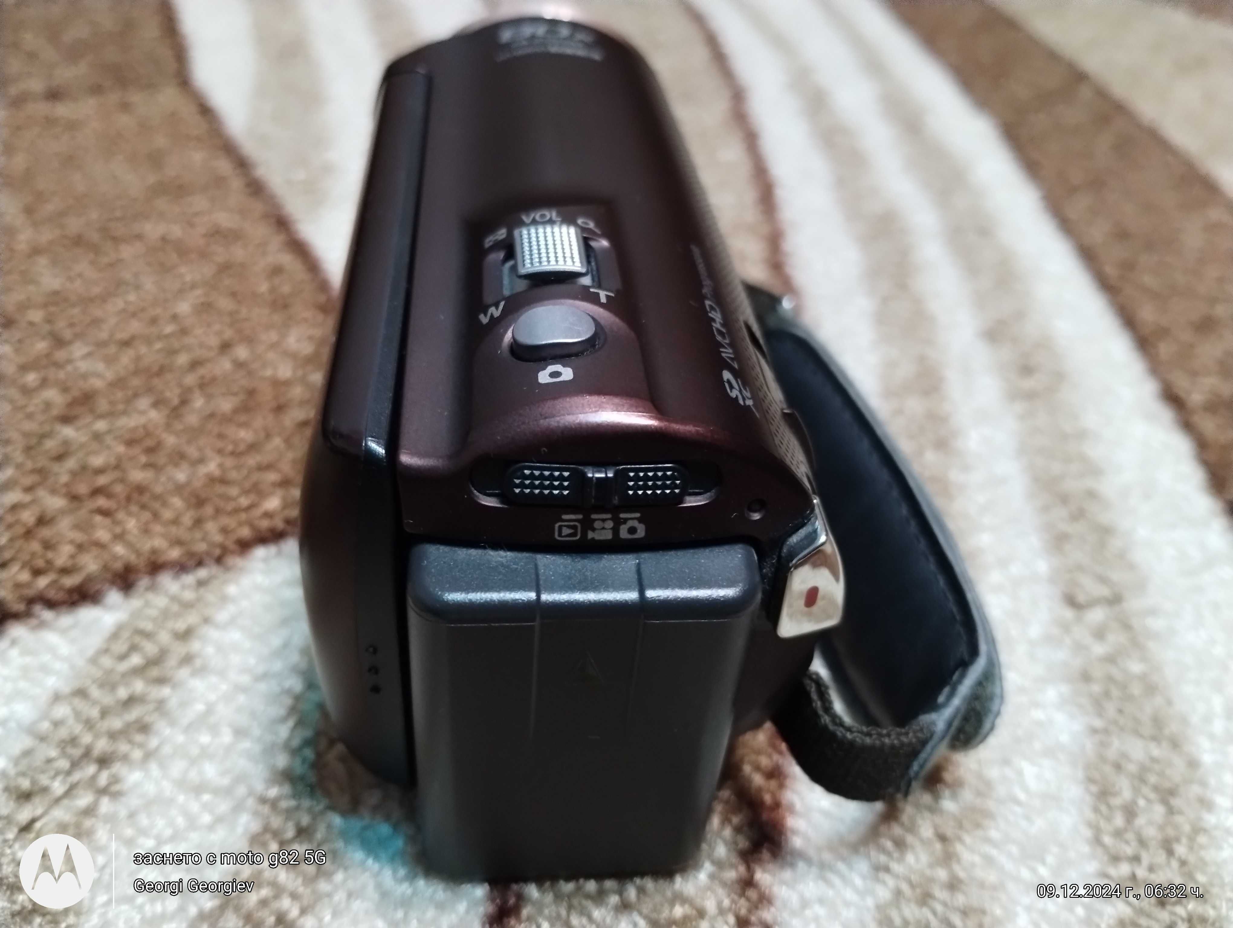 Спешно Panasonic HC-V520M Digital Video Camera