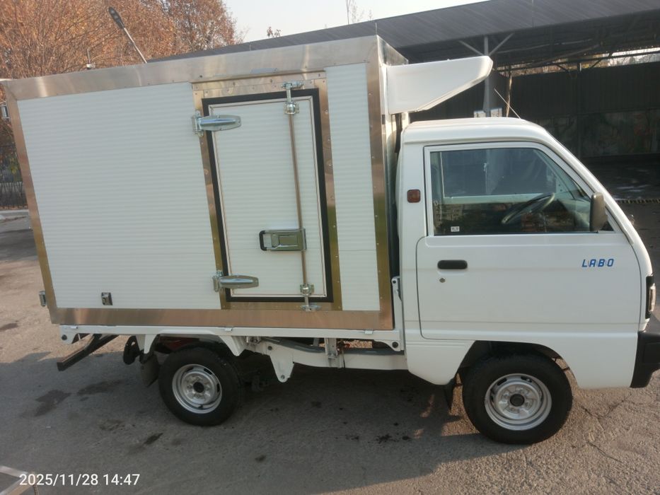 Продаю Labo с рефрижератором. 2025 года в идеальном состоянии!