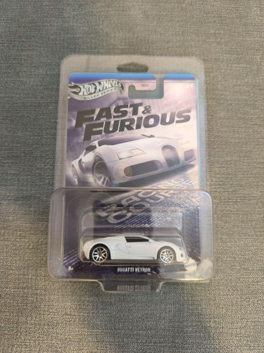Vând macheta auto Hot Wheels Silver Series