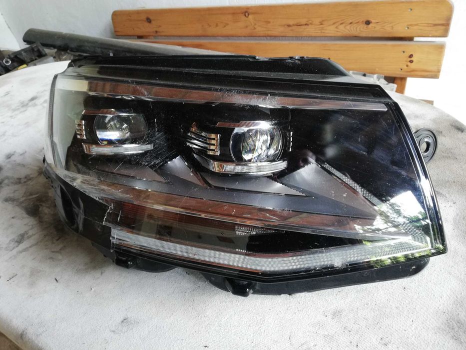 Фар VW Multivan LED десен/Фар Мултиван/Фар Transporter T6 FULL LED