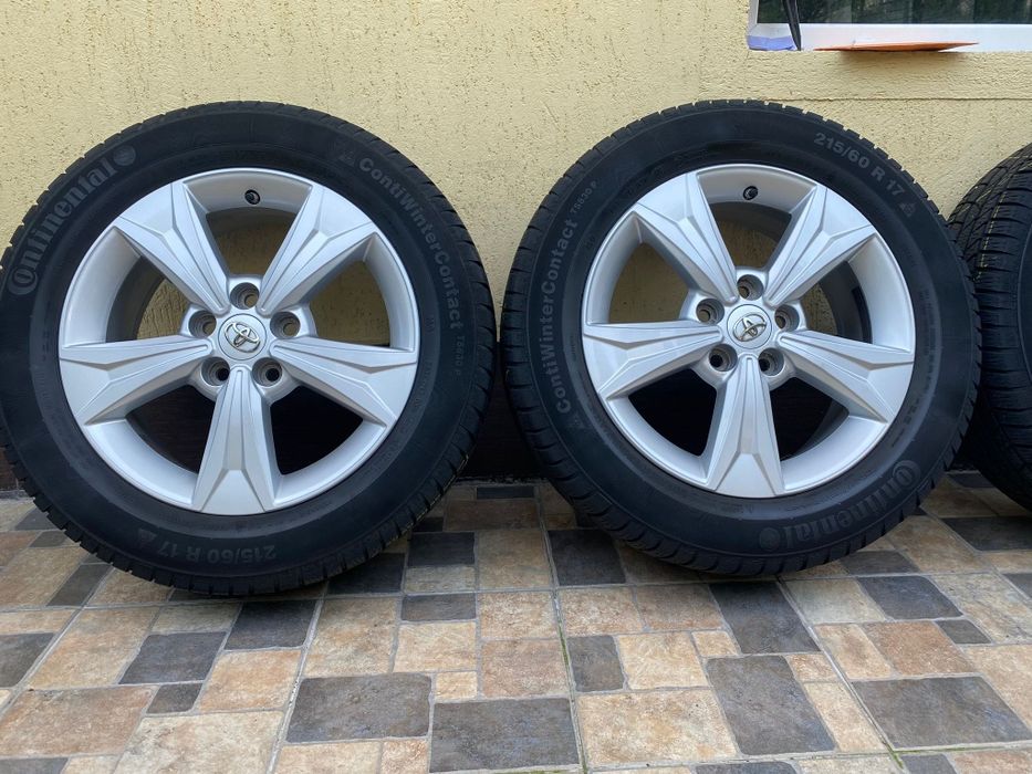 Jante 5x114,3R17" originale Toyota CHR cu cauciucuri iarnă