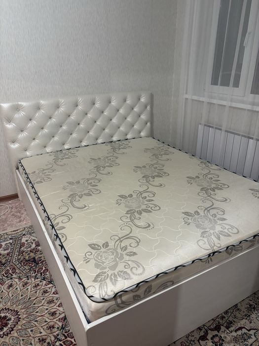 Кровать двухспальная