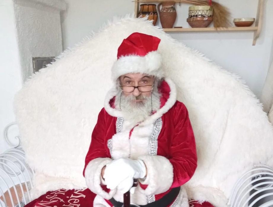 Mos Craciun de inchiriat serbari evenimente 250 lei