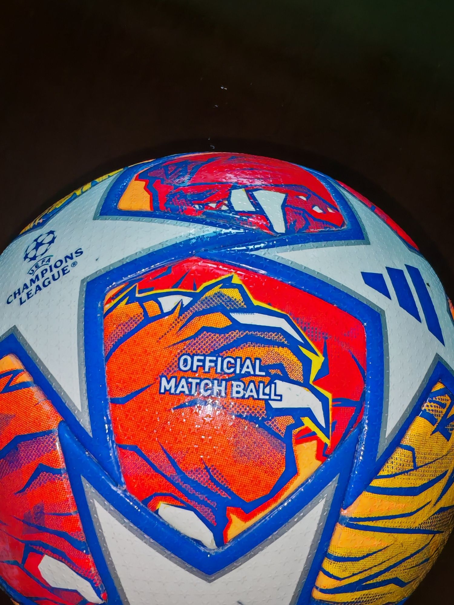 Оригинална топка Adidas London 24 pro