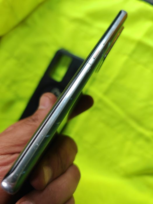 Продавам Huawei P40 Pro/8-256/+кейс.