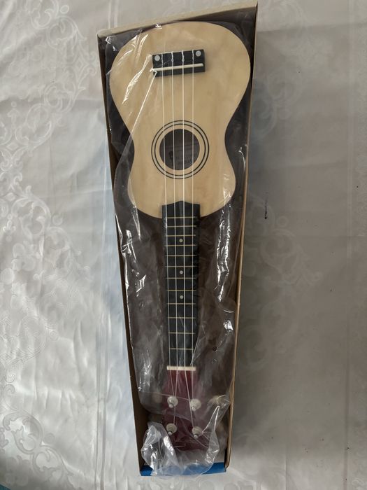 Укулеле новое DELL