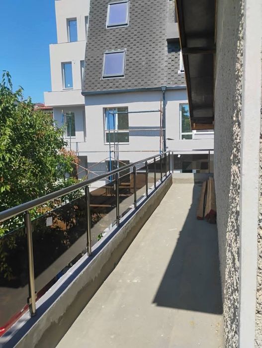 Монтаж на алуминиеви парапети