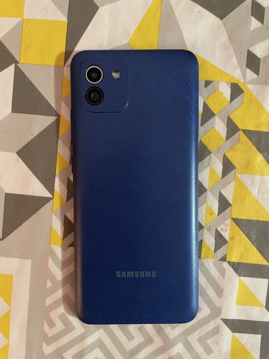Samsung A03 продам