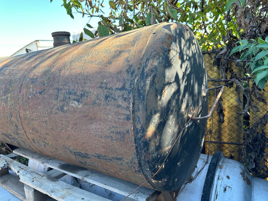 Bazin hidrofor 600L