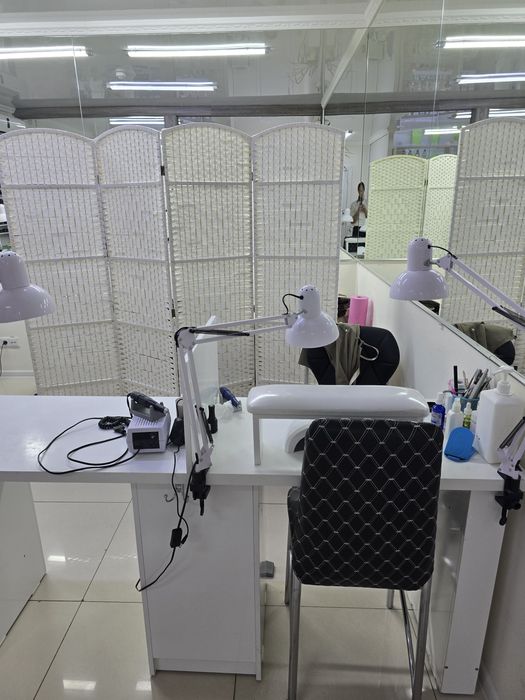 Сдам место мастеру по маникюру