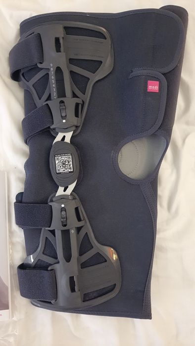 Orteza profesionala genunchi de la MEDI Soft OA