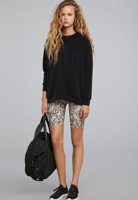 Клин Oysho / biker shorts / с етикет XS , Zara