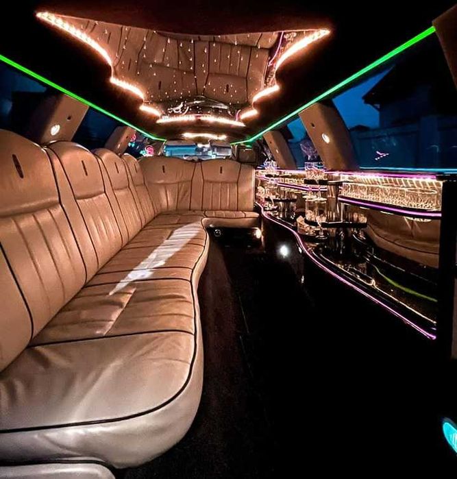 Inchirieri limuzina nunti botezuri majorate evenimente Oradea Bihor