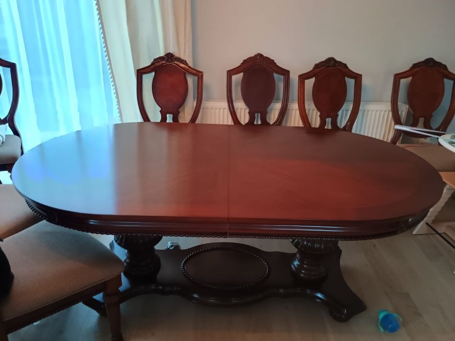 Masă și scaune din lemn masiv (Mobexpert) 8 persoane