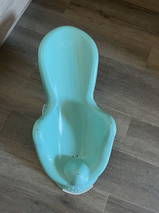 Cada bebe cu suport si insert nou nascut Tega Baby