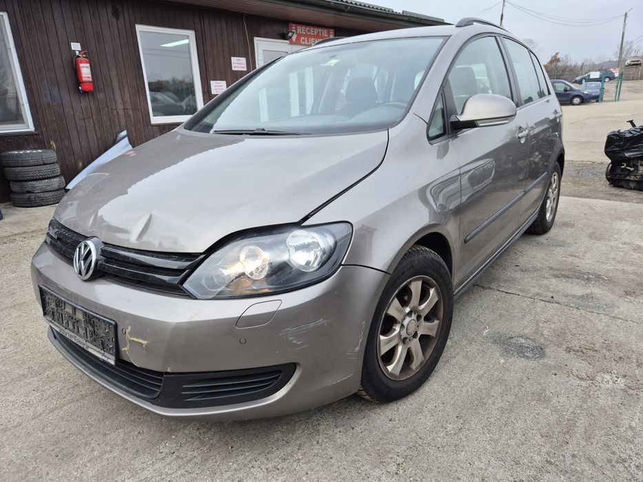 Dezmembram Golf 6 Plus 2010 1.2tsi CBZ