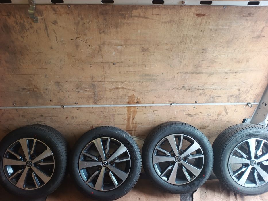 Nissan Leaf 16"5x114.3