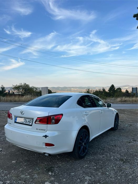 Lexus is220d. бартер мотор