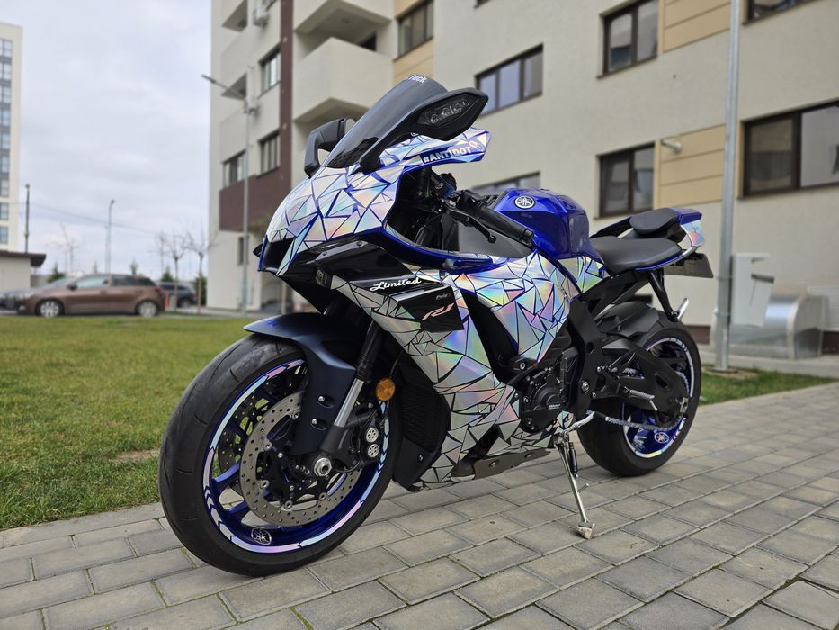 Yamaha YZF R1 2023