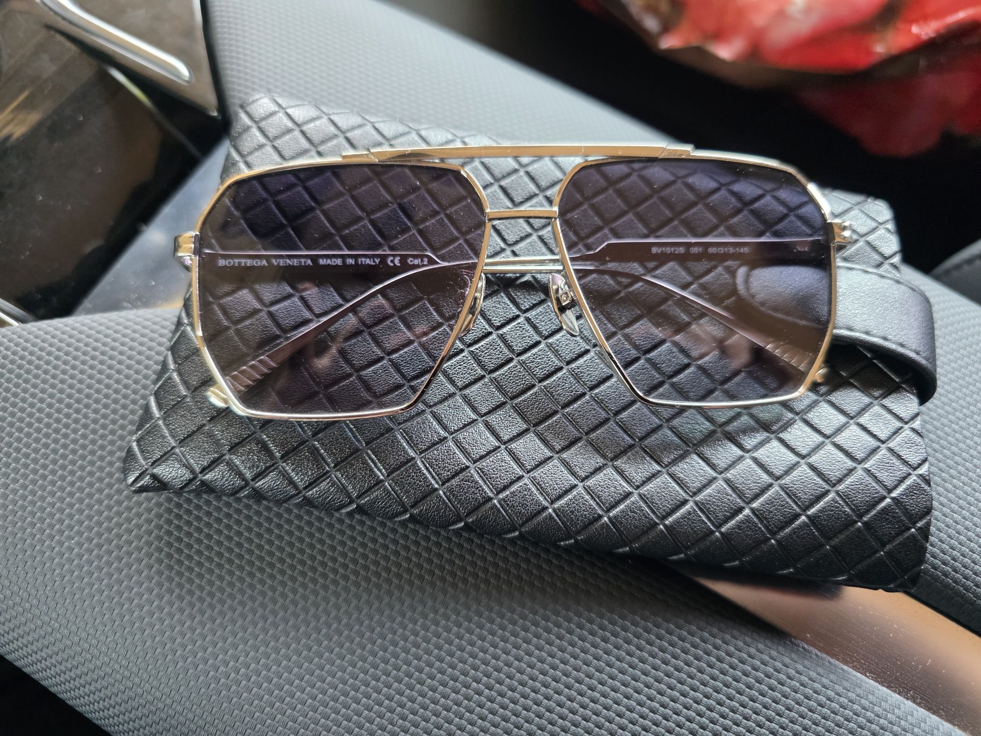Купите Bottega Veneta BV1012S 001 - Оригинал, Выгодно!