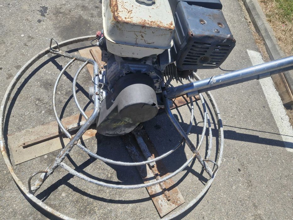 Masina de finisat beton (elicopter)