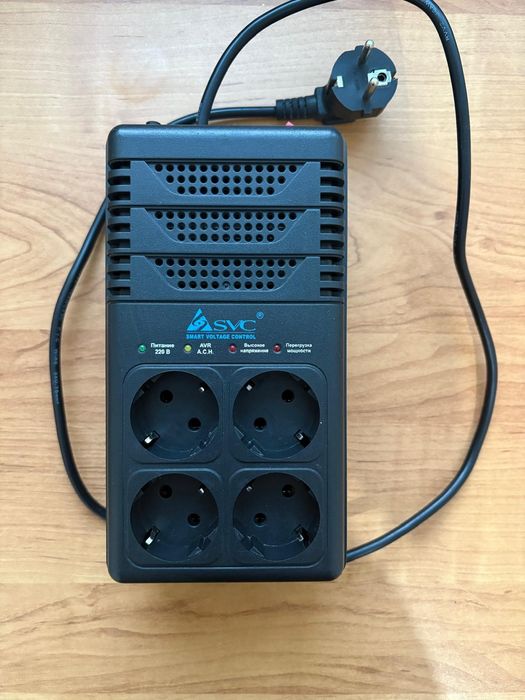 Автоматический стабилизатор напряжения.