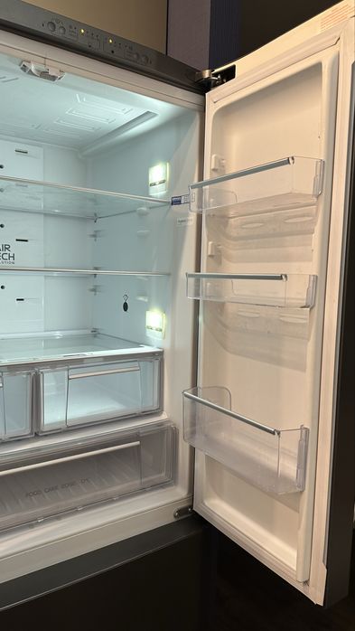 Холодильник Hotpoint Ariston Quadrio E4D AAA X C