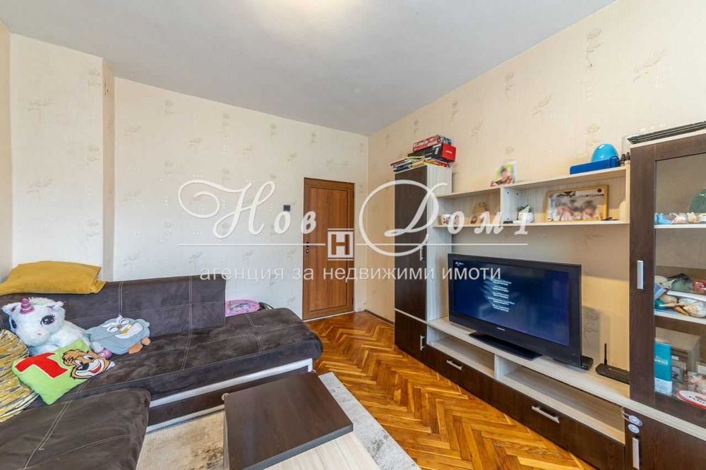 Дава се под наем Тристаен апартамент в Варна, Генералите - 75 кв.м за 408 € - Снимка #1
