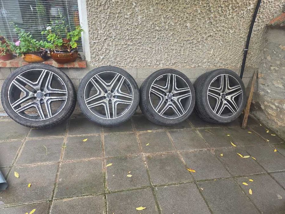 Продавам алуниминиеви джанти с гуми