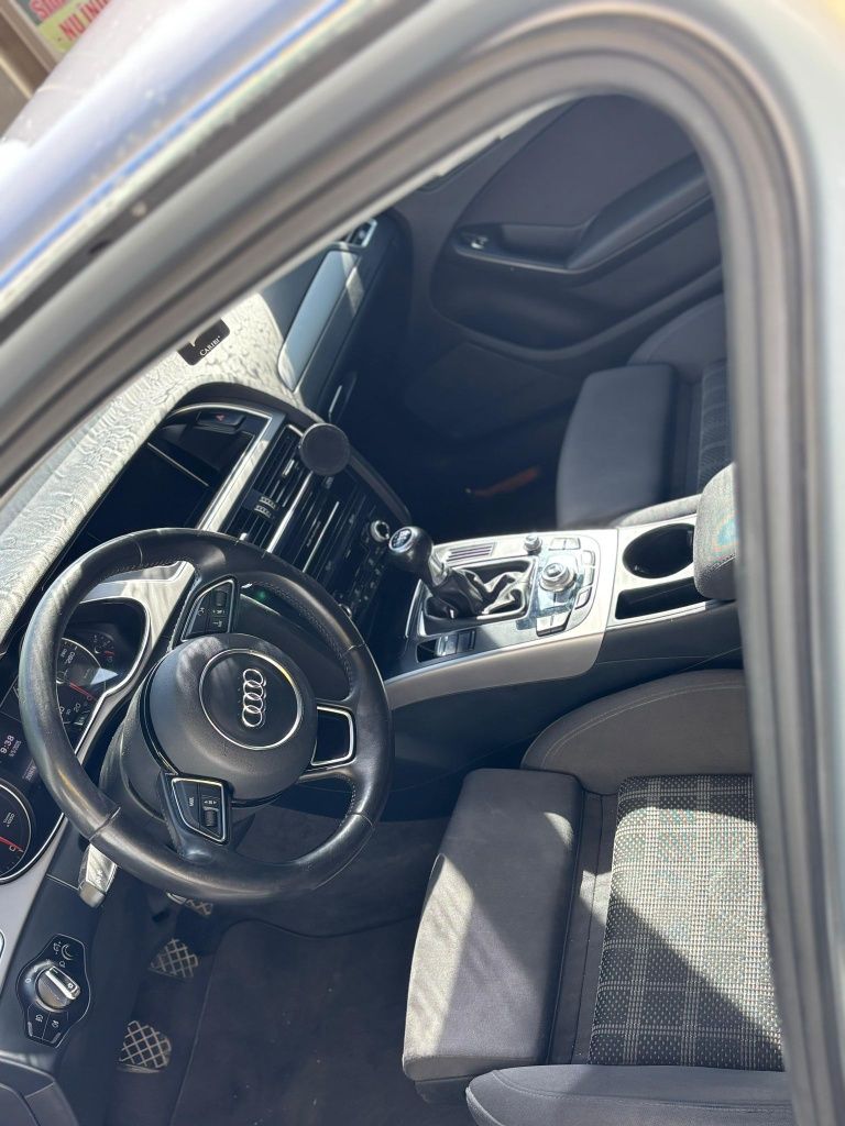 Vând Audi a4 b8.5  Facelift
