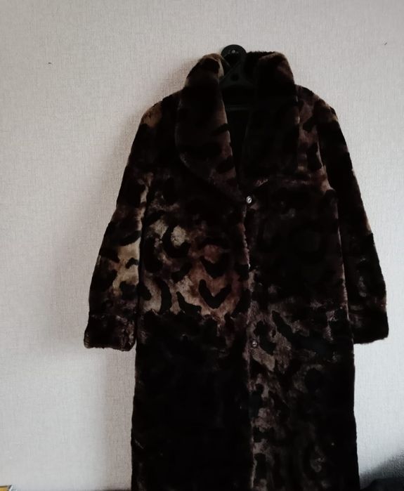 Продам шубу мутоновую