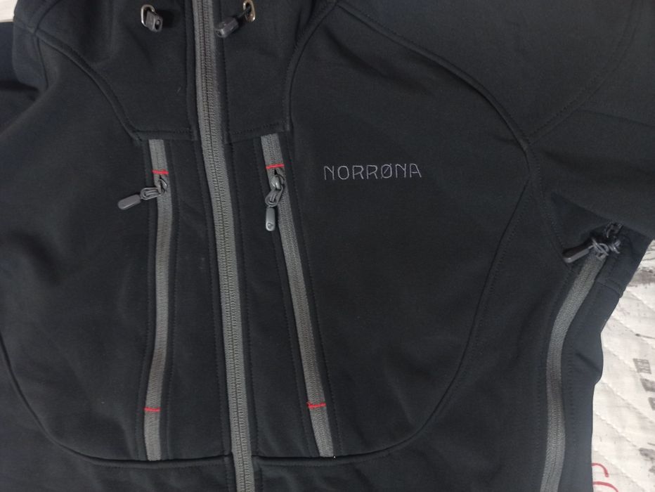 Norrona дамско яке М