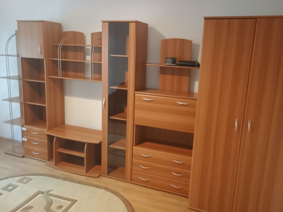 Canapea +mobila living