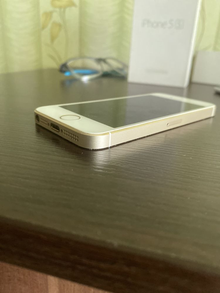 Продам IPhone 5s, 16Gb