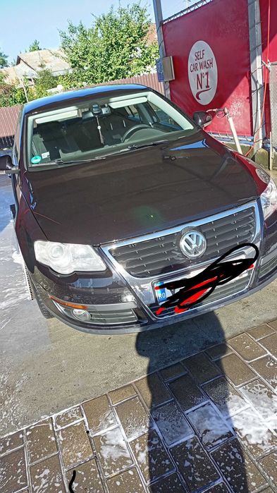 Vând Volkswagen Passat b6