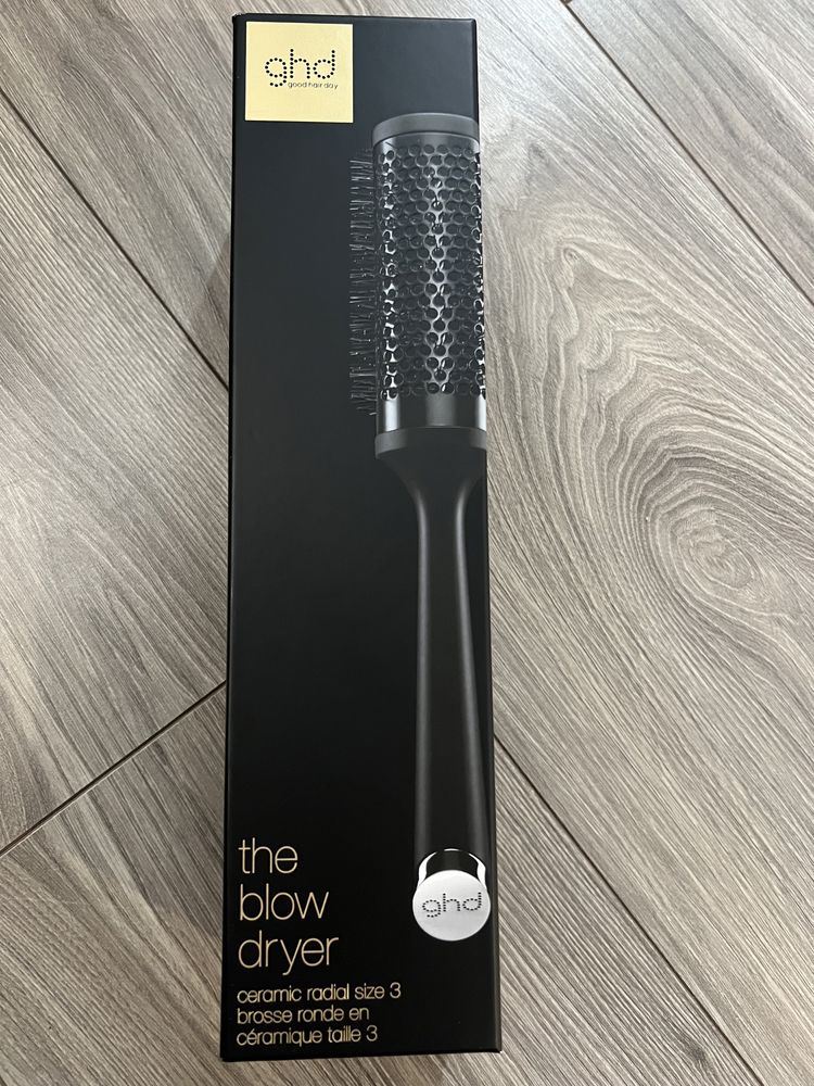 Perie de par ghd