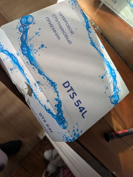 Цифровой спутниковый приёмник DTS54L