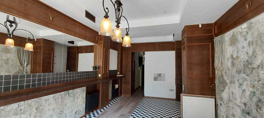 Ateneul Român - Spațiu comercial ultracentral 35+15 mp