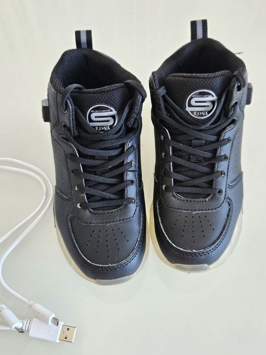 Светещи Skechers кецове боти 29 номер