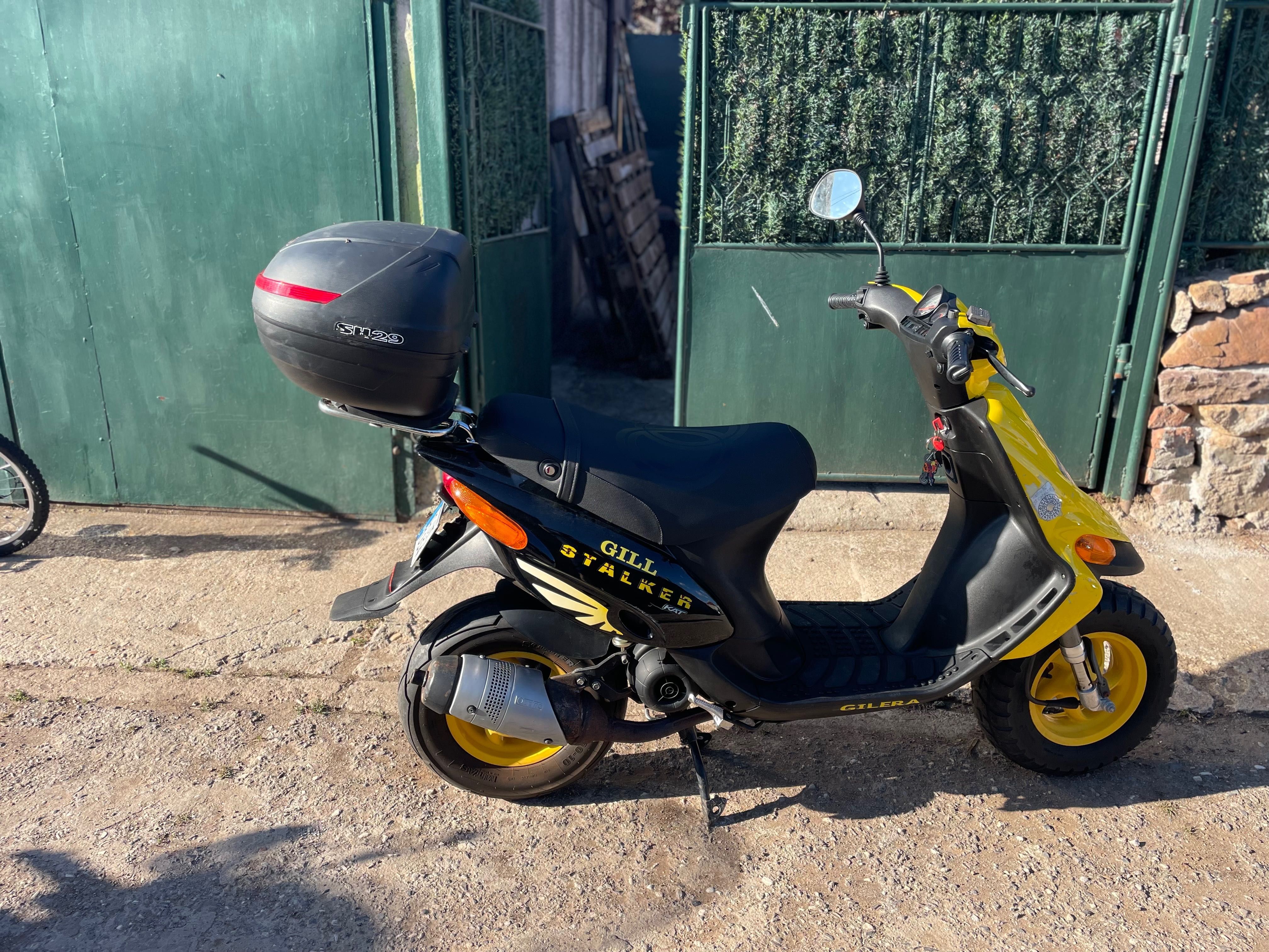 Продавам скутер Gilera 50