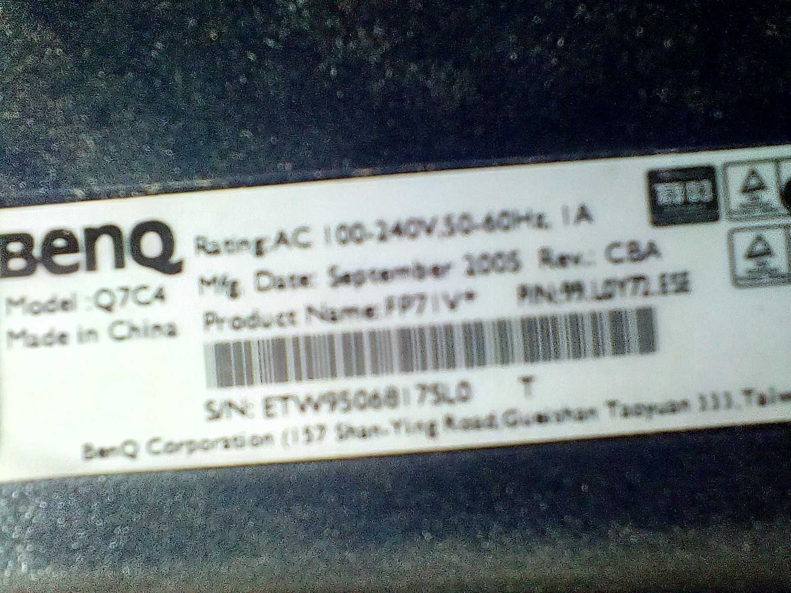 LCD монитор BenQ,17 инча