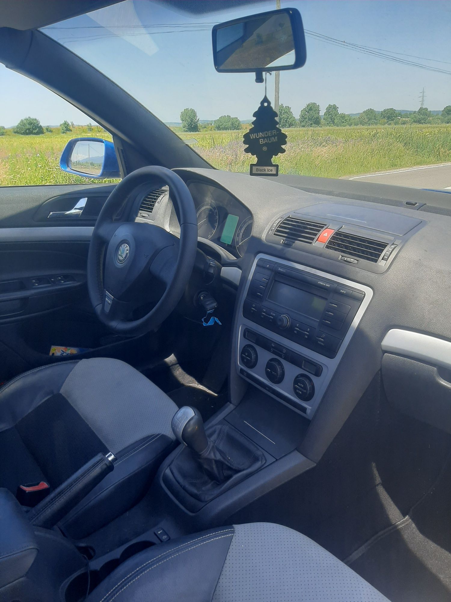 Vând skoda octavia vrs
