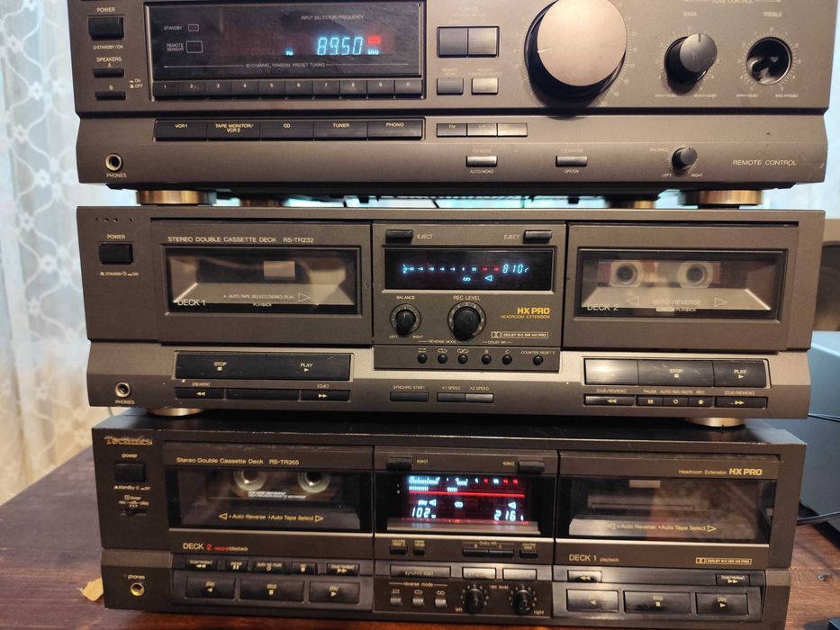 vand 1 casetofon deck si 2 receivere